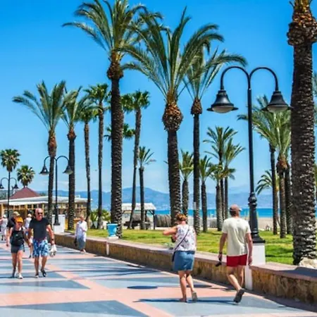 Apartment En Paseo Maritimo De Torremolinos